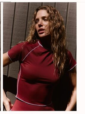 Salt Gypsy low rider UV protection rashguard red nwt Small S